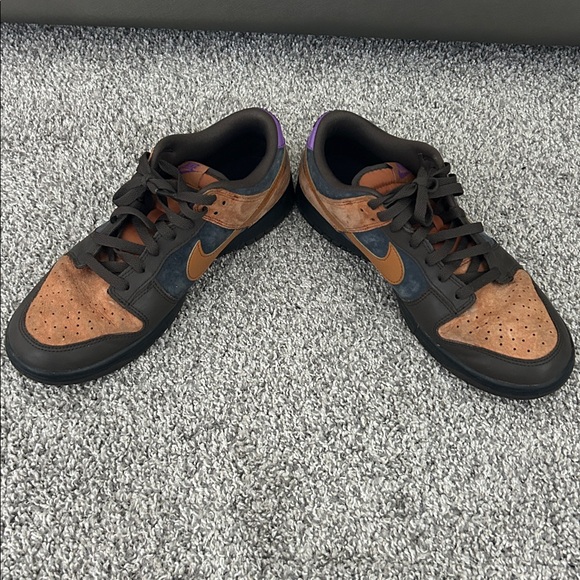 Nike Dunks - Picture 3 of 5